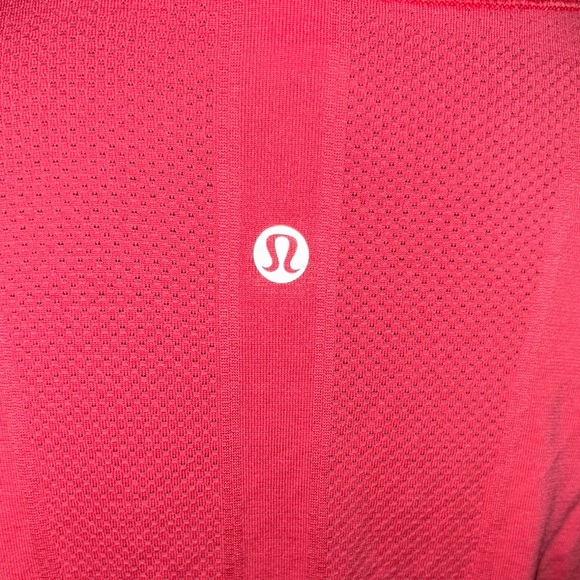 Lululemon Long Slv Pink Top with a very large but descrete logo over the front - Picture 7 of 15